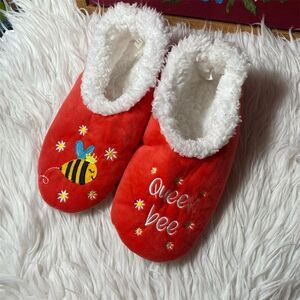 Snoozies Women's Queen Bee Slippers Size L Multicolor Cozy Fleece